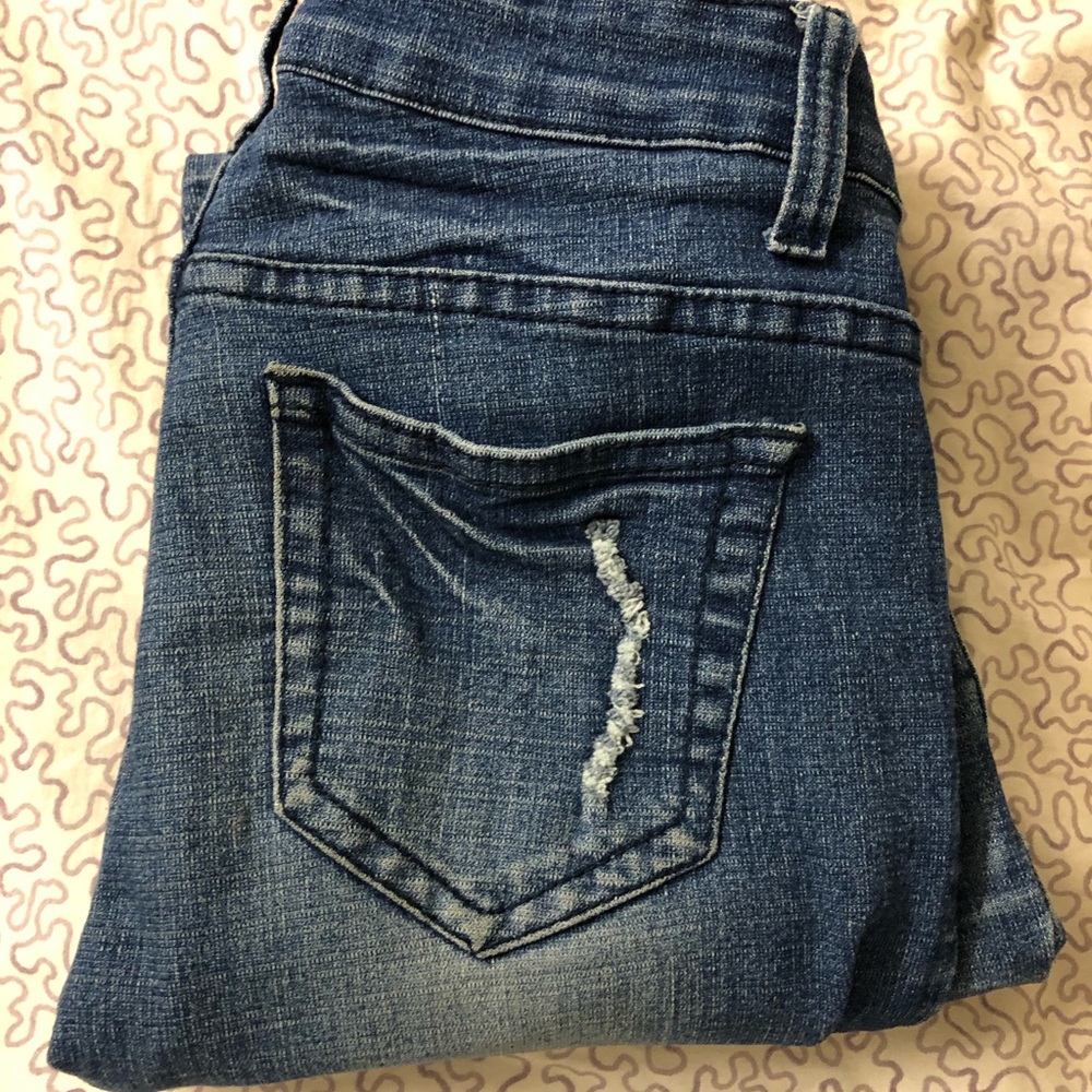 Ripped jeans size 3/4. Medium dark wash